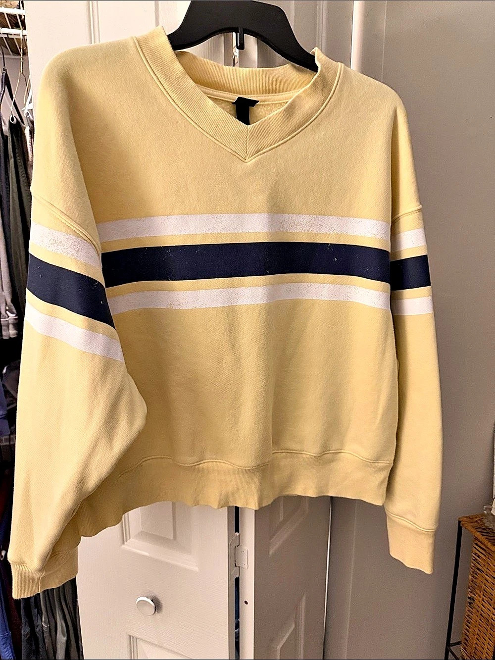 Wild Fable Oversized V-Neck Striped Pullover Sweatshirt Yellow Medium